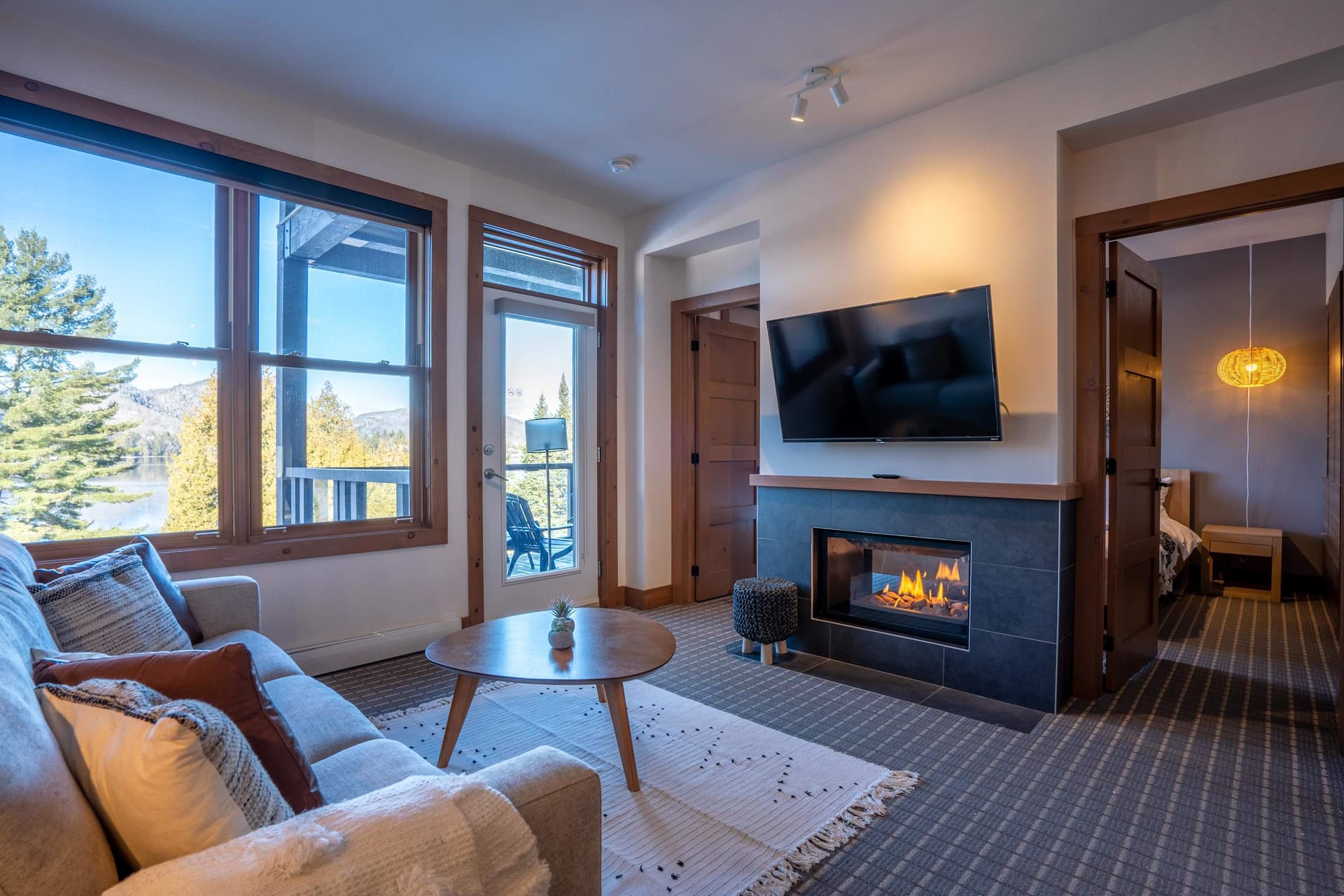 Lakeside Suite with Mountain View & Resort